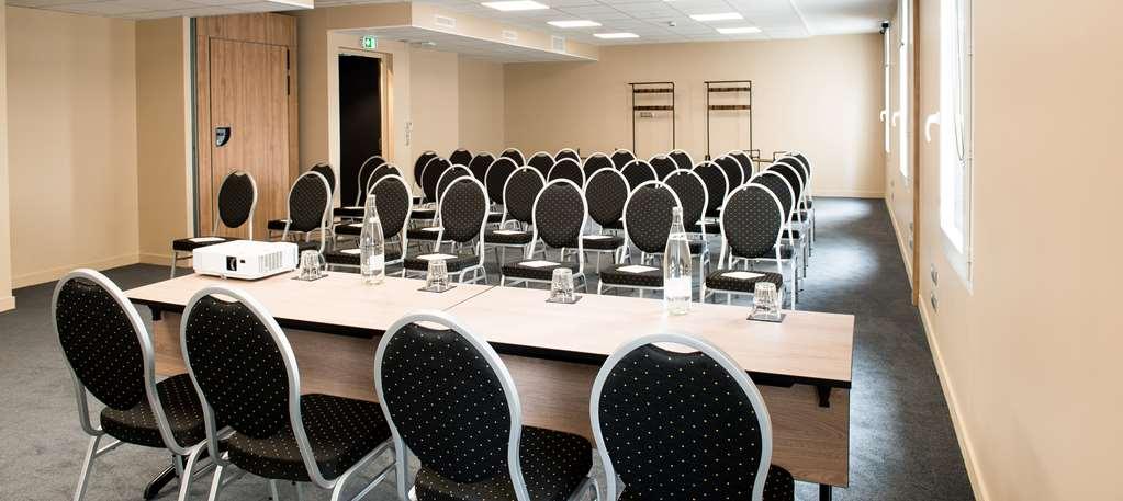 Kopster Hotel Lyon Groupama Stadium Decines-Charpieu Facilities photo